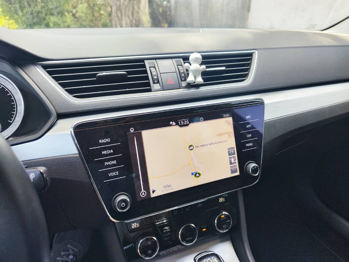 Škoda Superb Combi 2.0 TDI SCR Active DSG – foto 24