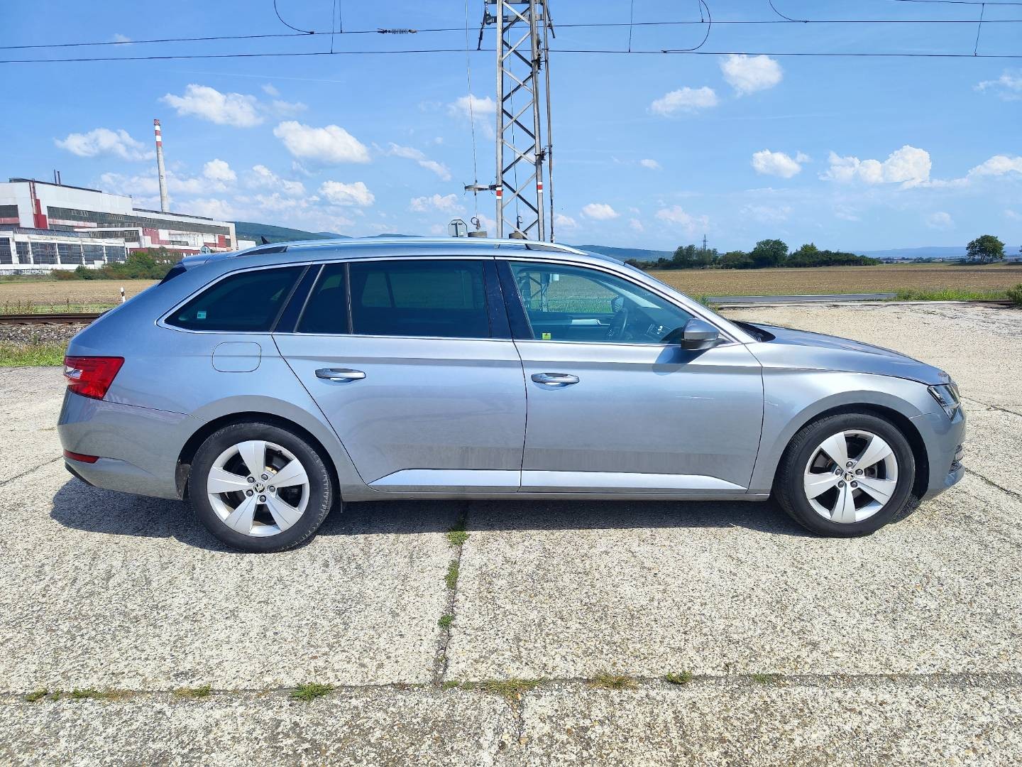 Škoda Superb Combi 2.0 TDI SCR Active DSG – foto 6