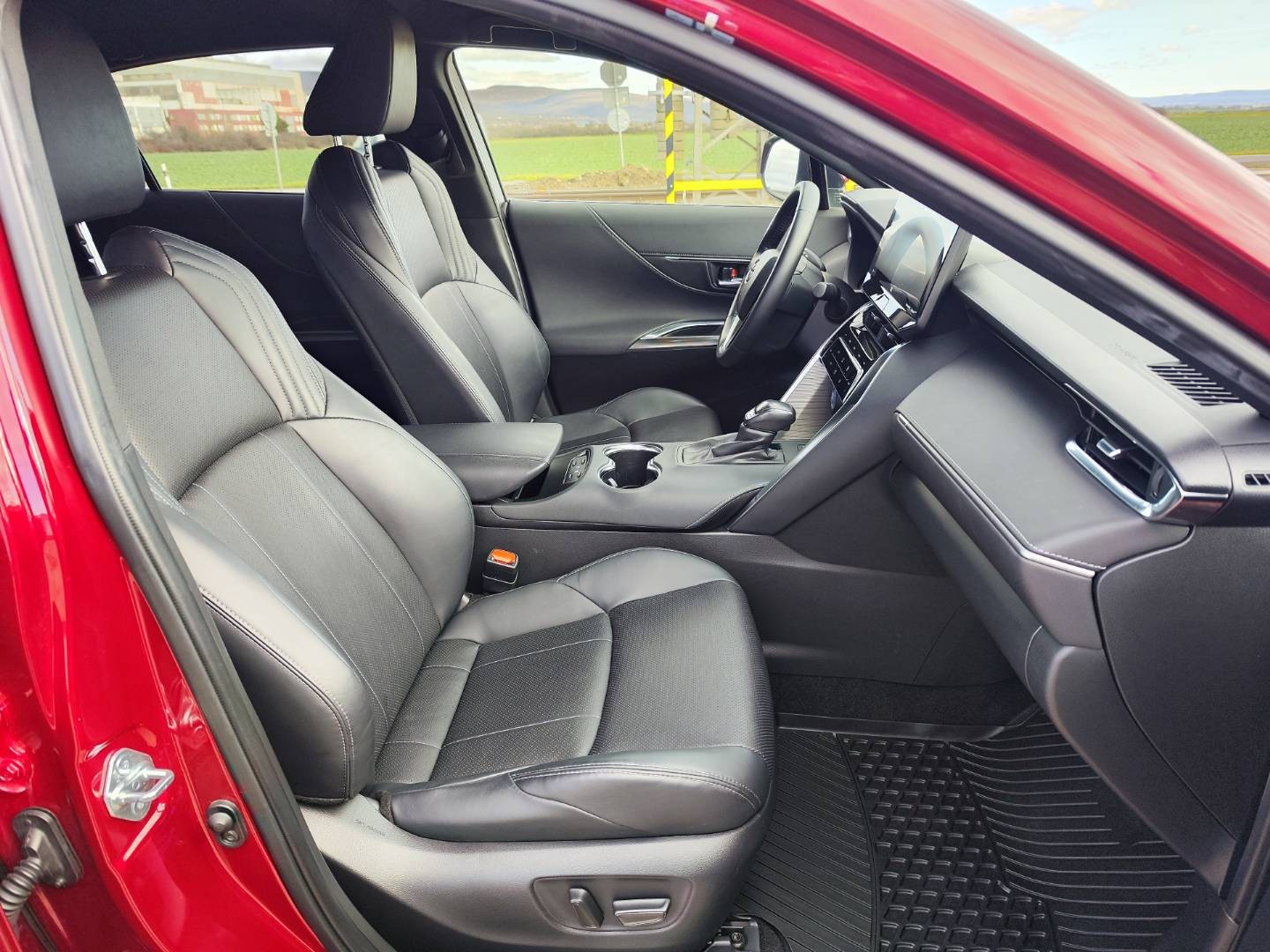 Toyota Venza 2.5 XLE 162kW HYBRID + LPG – foto 14