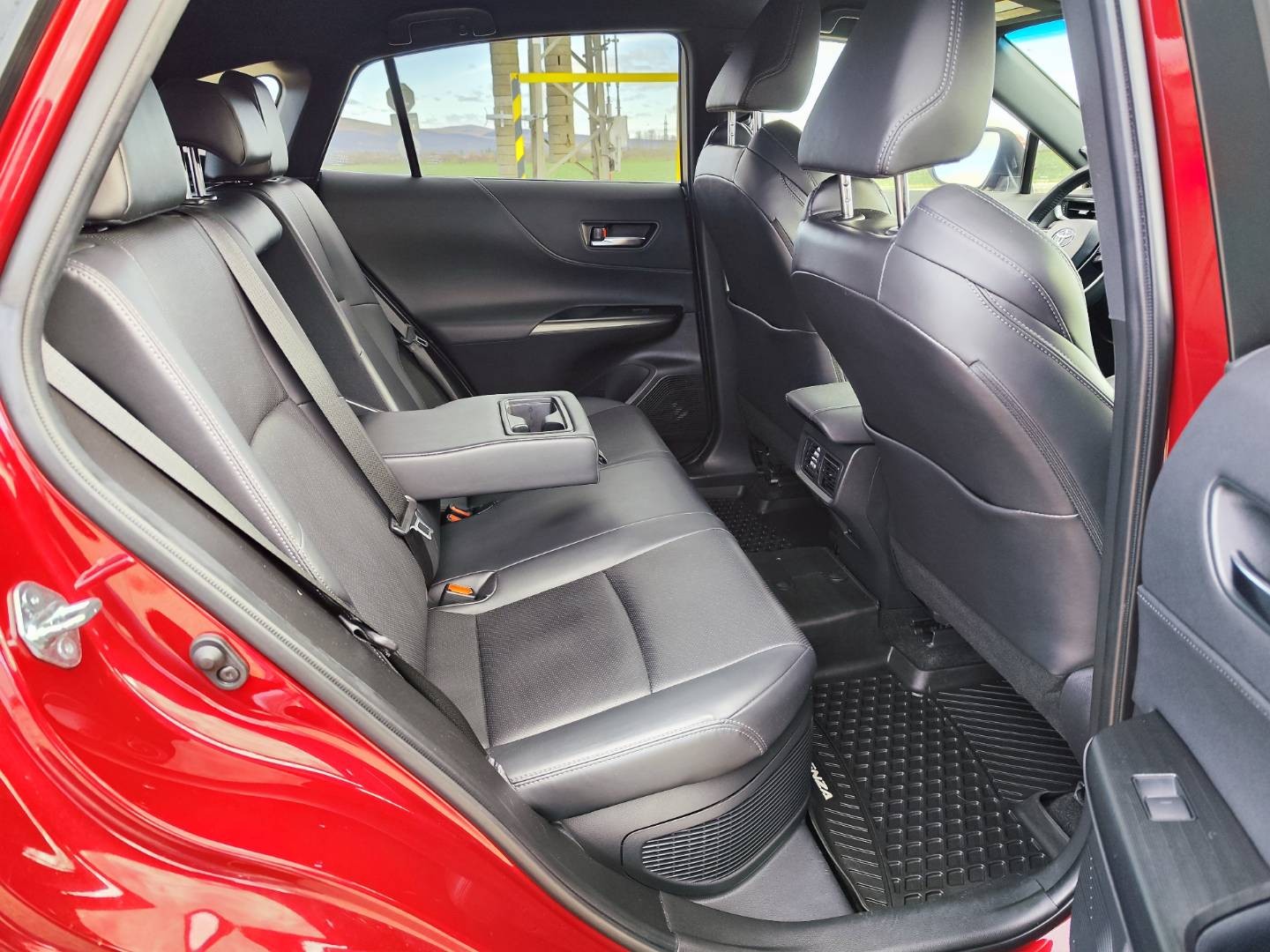 Toyota Venza 2.5 XLE 162kW HYBRID + LPG – foto 16