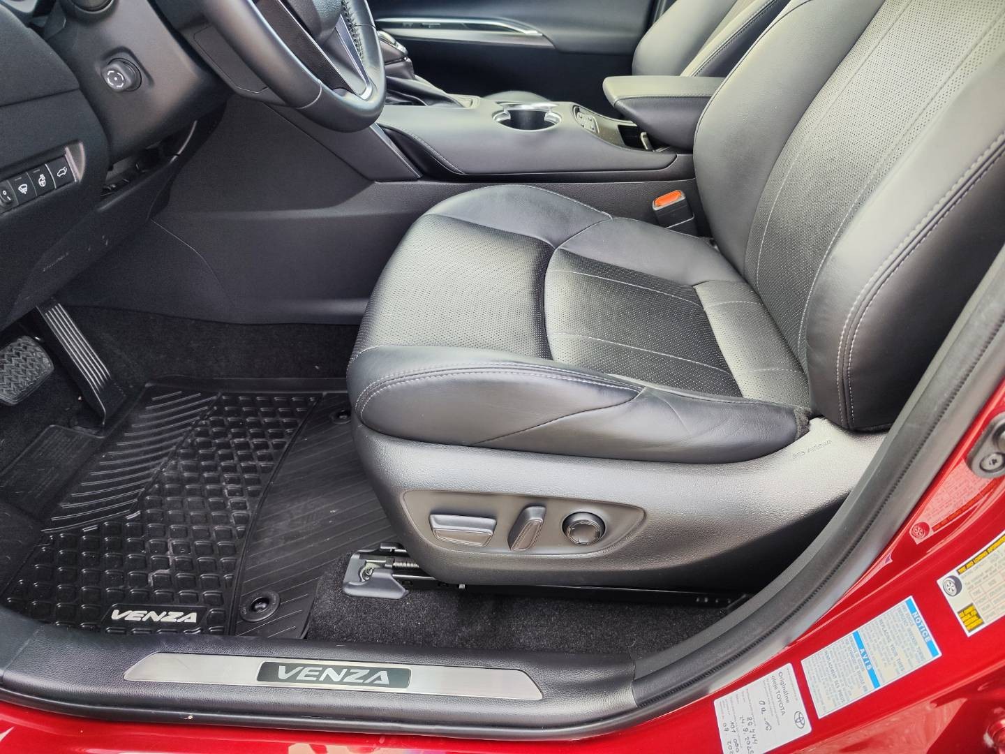Toyota Venza 2.5 XLE 162kW HYBRID + LPG – foto 30