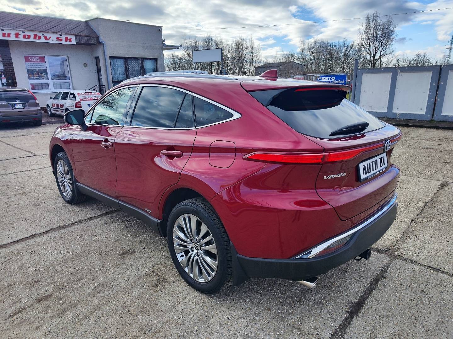 Toyota Venza 2.5 XLE 162kW HYBRID + LPG – foto 8