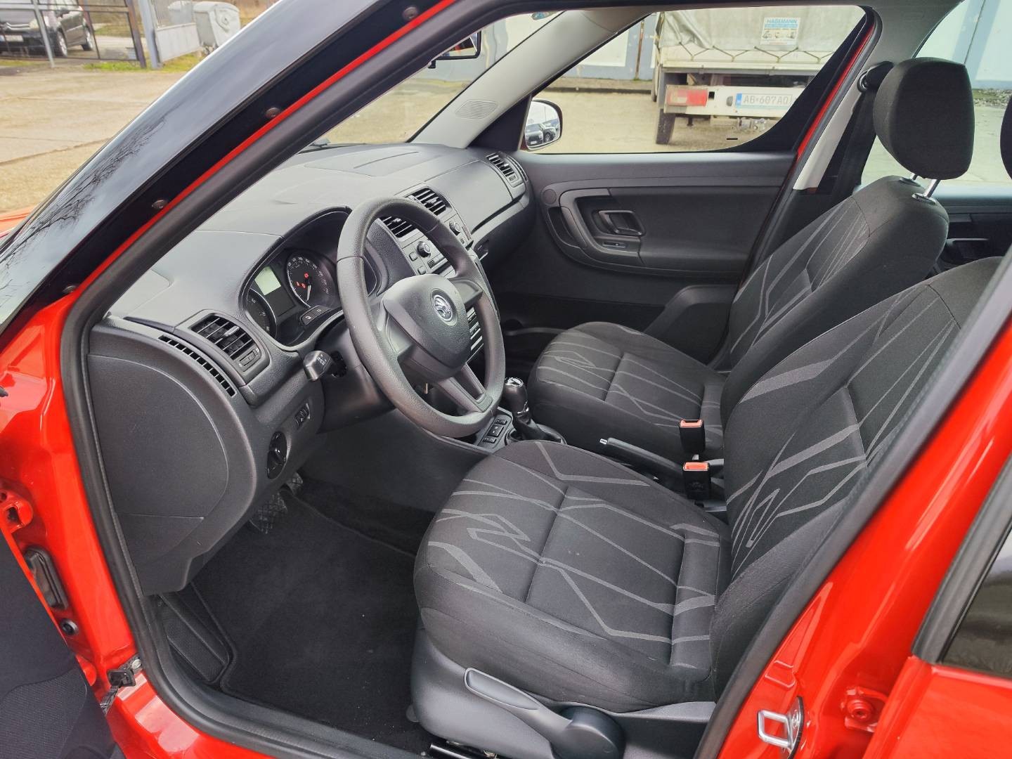 Škoda Roomster 1.2 TSI 105k Ambition DSG – foto 11