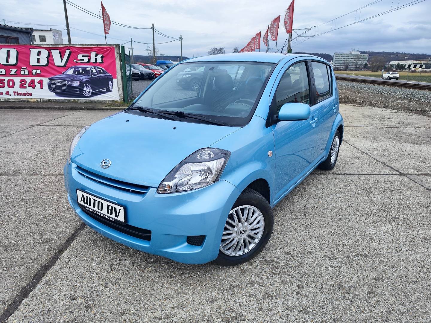 Daihatsu Sirion 1,3/67kW 4x4 – foto 2