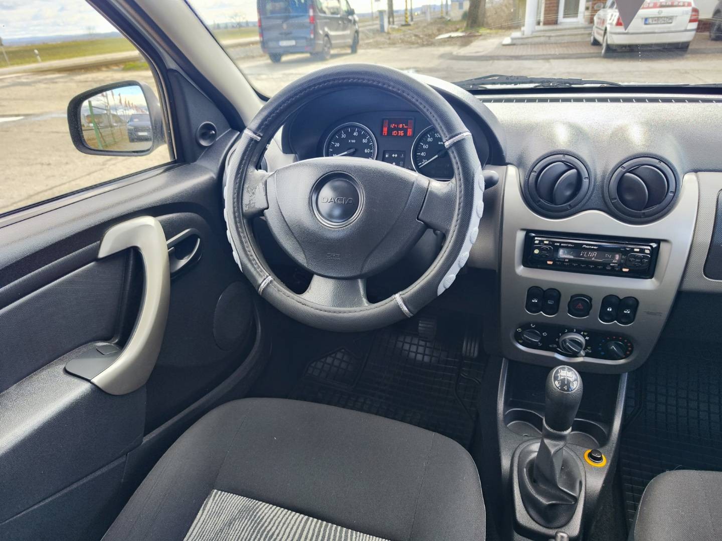 Dacia Sandero 1.4 Ambiance – foto 18