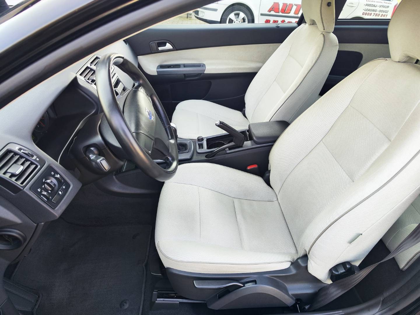 Volvo C30 1.6D DRIVe Kinetic – foto 12