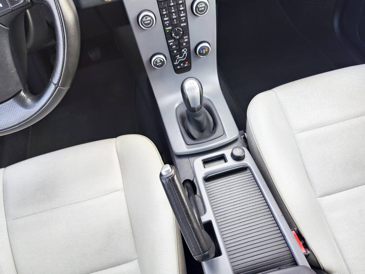 Volvo C30 1.6D DRIVe Kinetic – foto 23