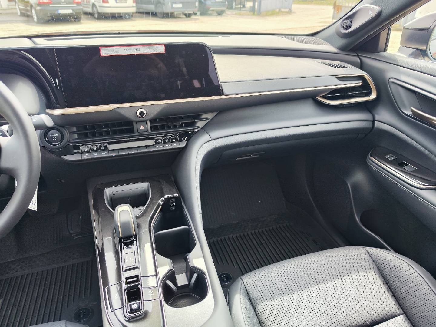 Toyota Crown Signia 2.5 D-4S Hybrid E-Four e-CVT 240K  LPG – foto 19