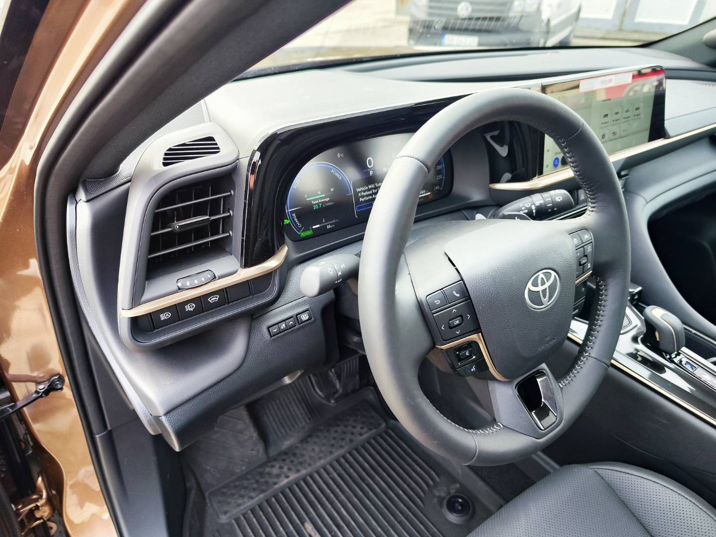Toyota Crown Signia 2.5 D-4S Hybrid E-Four e-CVT 240K  LPG – foto 21