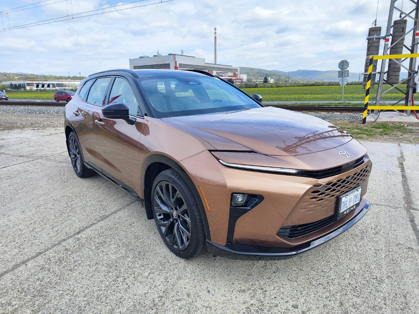 Toyota Crown Signia 2.5 D-4S Hybrid E-Four e-CVT 240K  LPG – foto 5