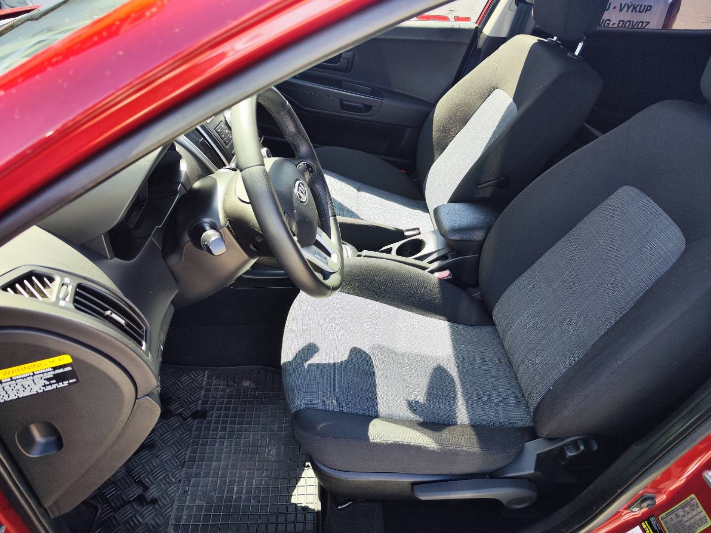 Kia Cee´d 1.6 CRDi VGT LX ISG – foto 12