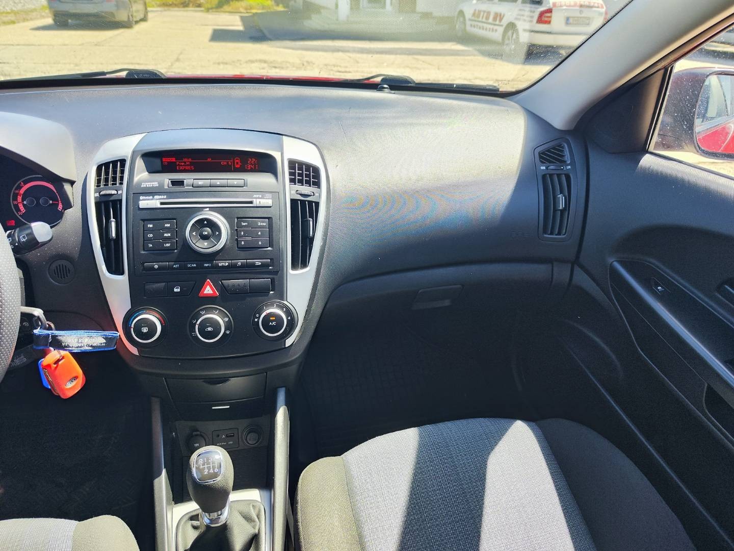 Kia Cee´d 1.6 CRDi VGT LX ISG – foto 19