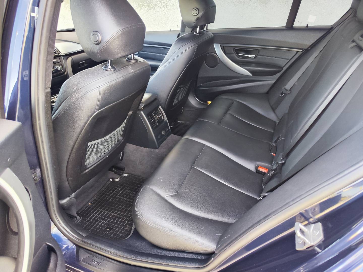 BMW Rad 3 320d EfficientDynamics Edition – foto 15
