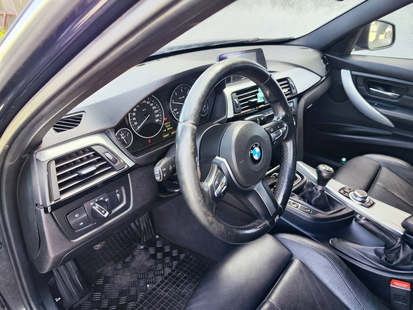 BMW Rad 3 320d EfficientDynamics Edition – foto 22