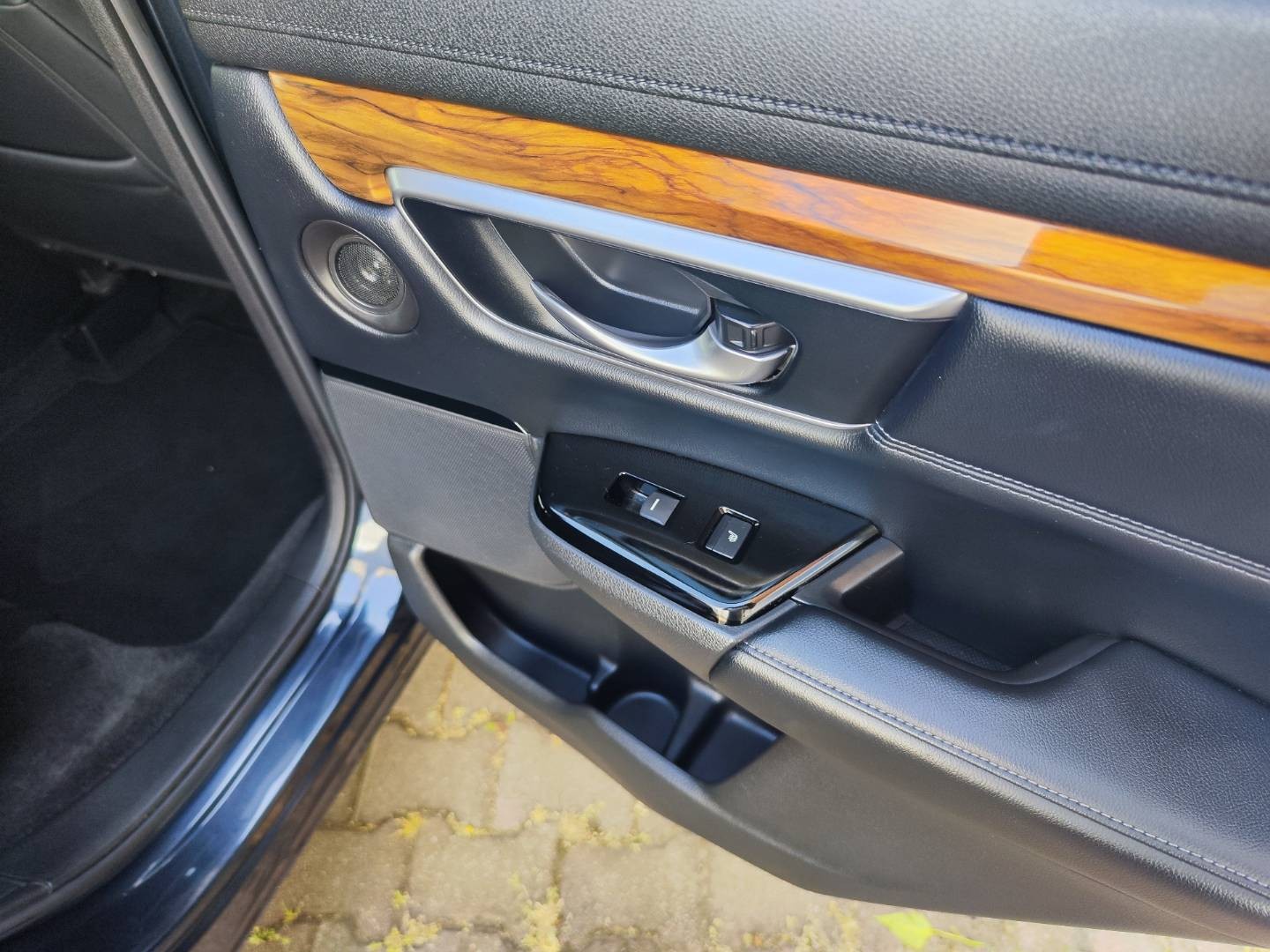 Honda CR-V 1.5 VTEC Turbo Executive 4WD CVT – foto 29