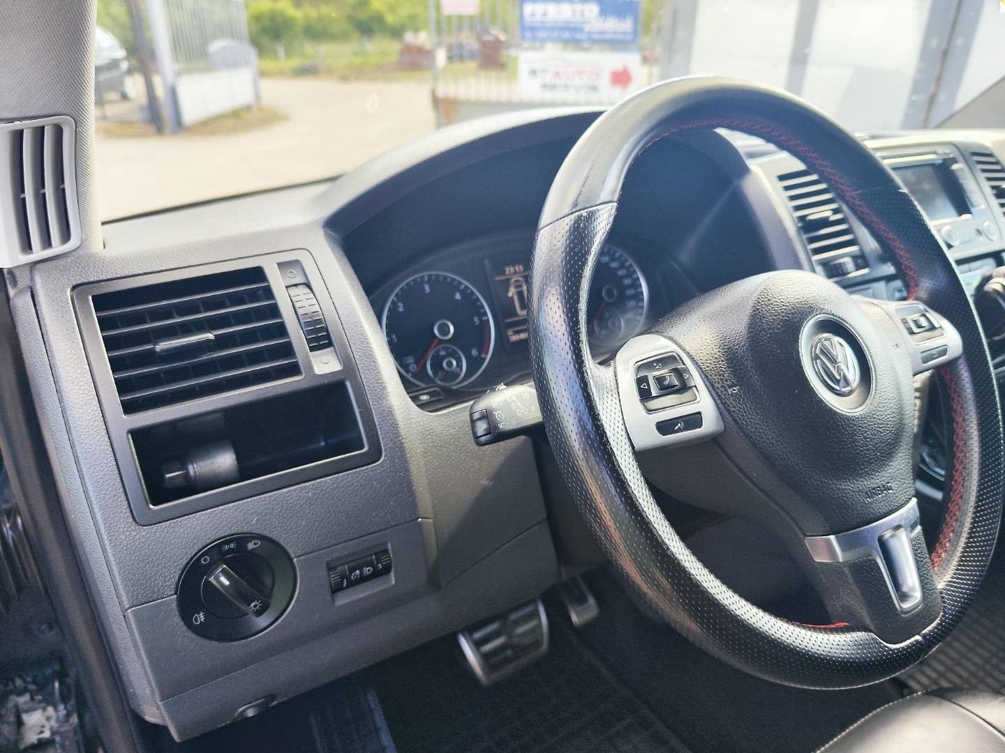 Volkswagen Caravelle 2.0 BiTDI KR Comfortline DSG – foto 24