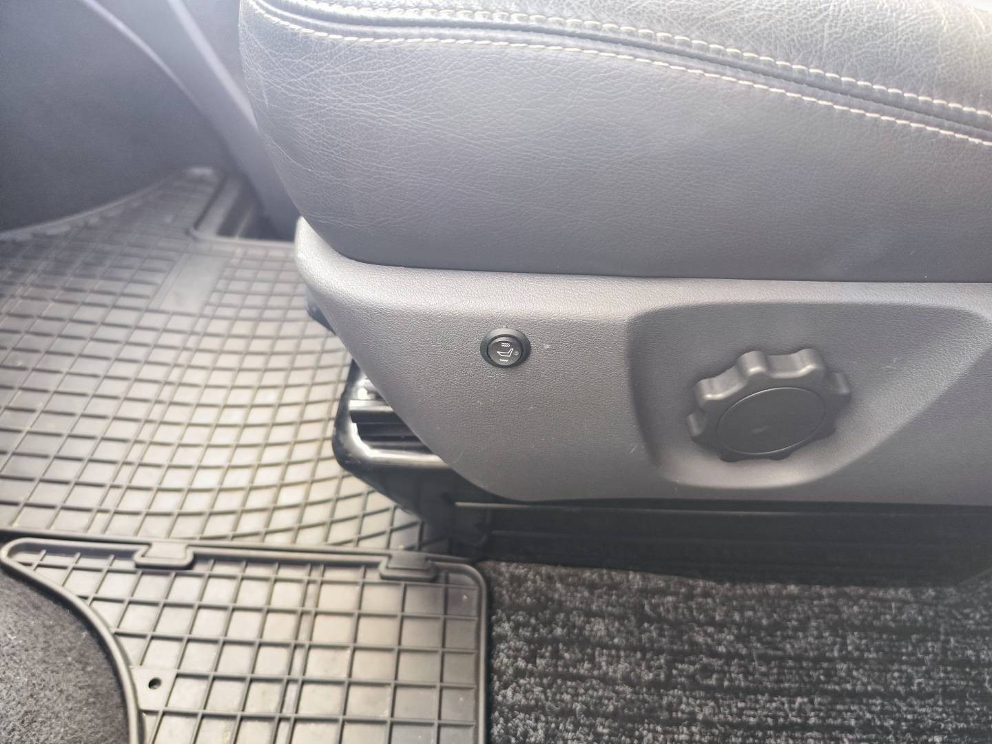 Volkswagen Caravelle 2.0 BiTDI KR Comfortline DSG – foto 28