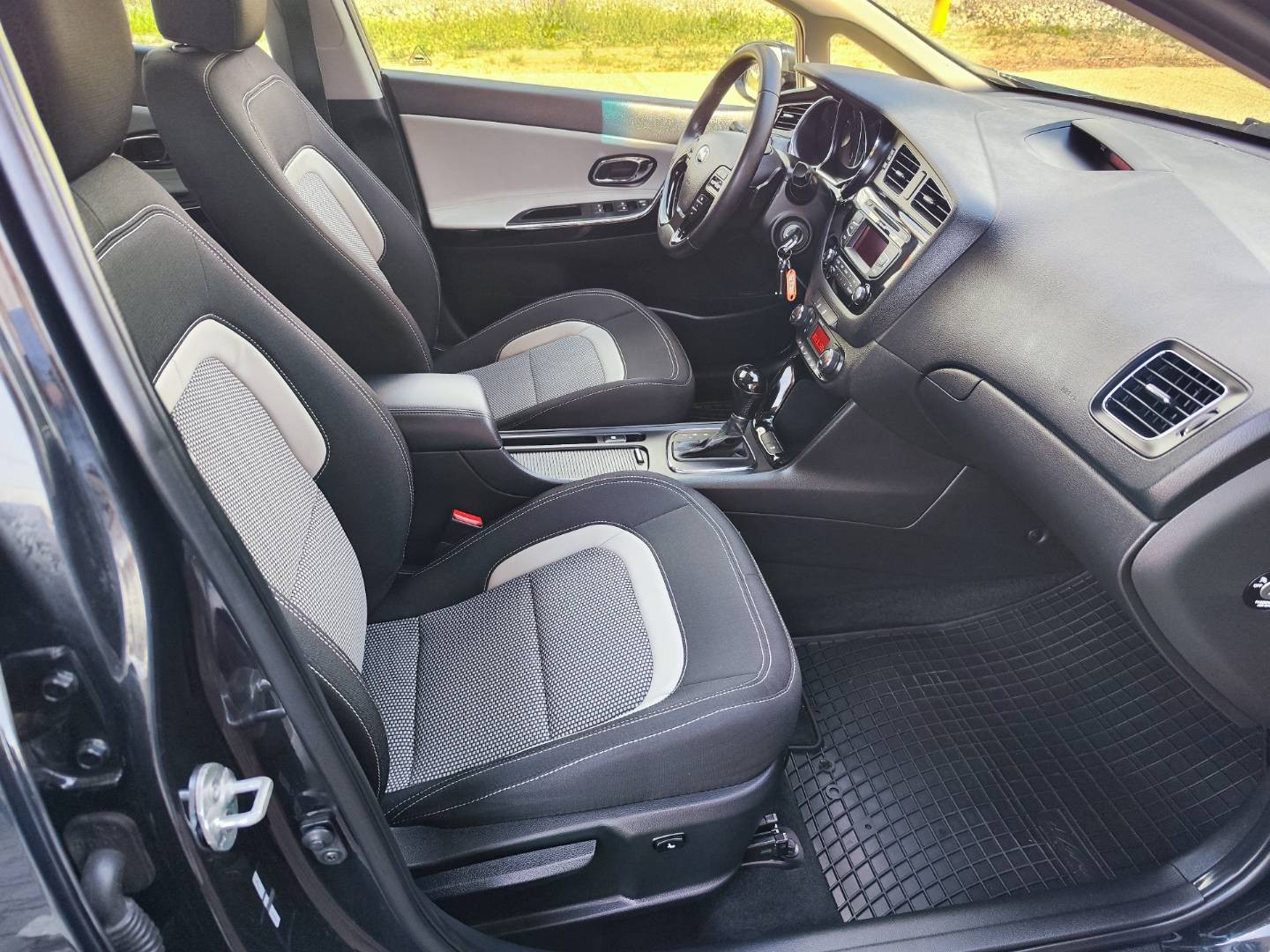 Kia Cee´d 1.6 GDI EX/Gold A/T – foto 13