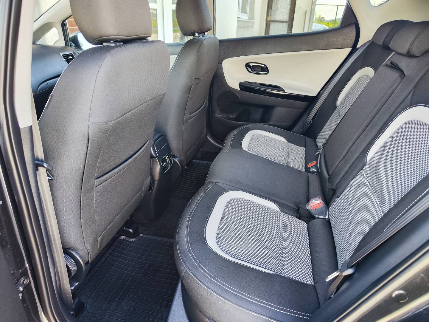 Kia Cee´d 1.6 GDI EX/Gold A/T – foto 15