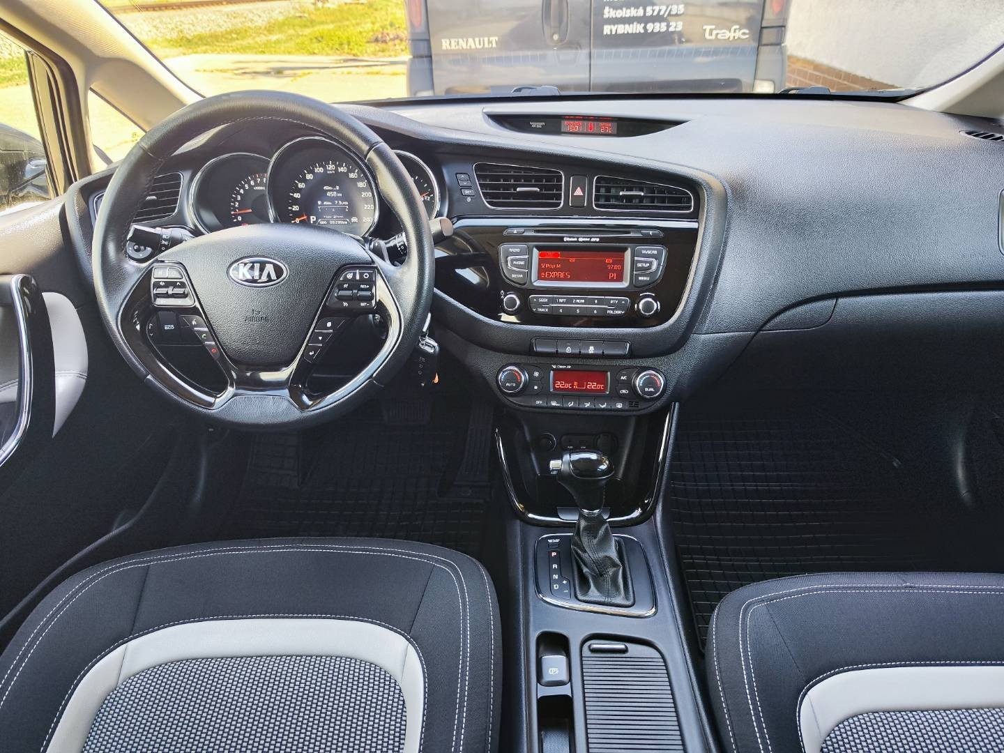 Kia Cee´d 1.6 GDI EX/Gold A/T – foto 17