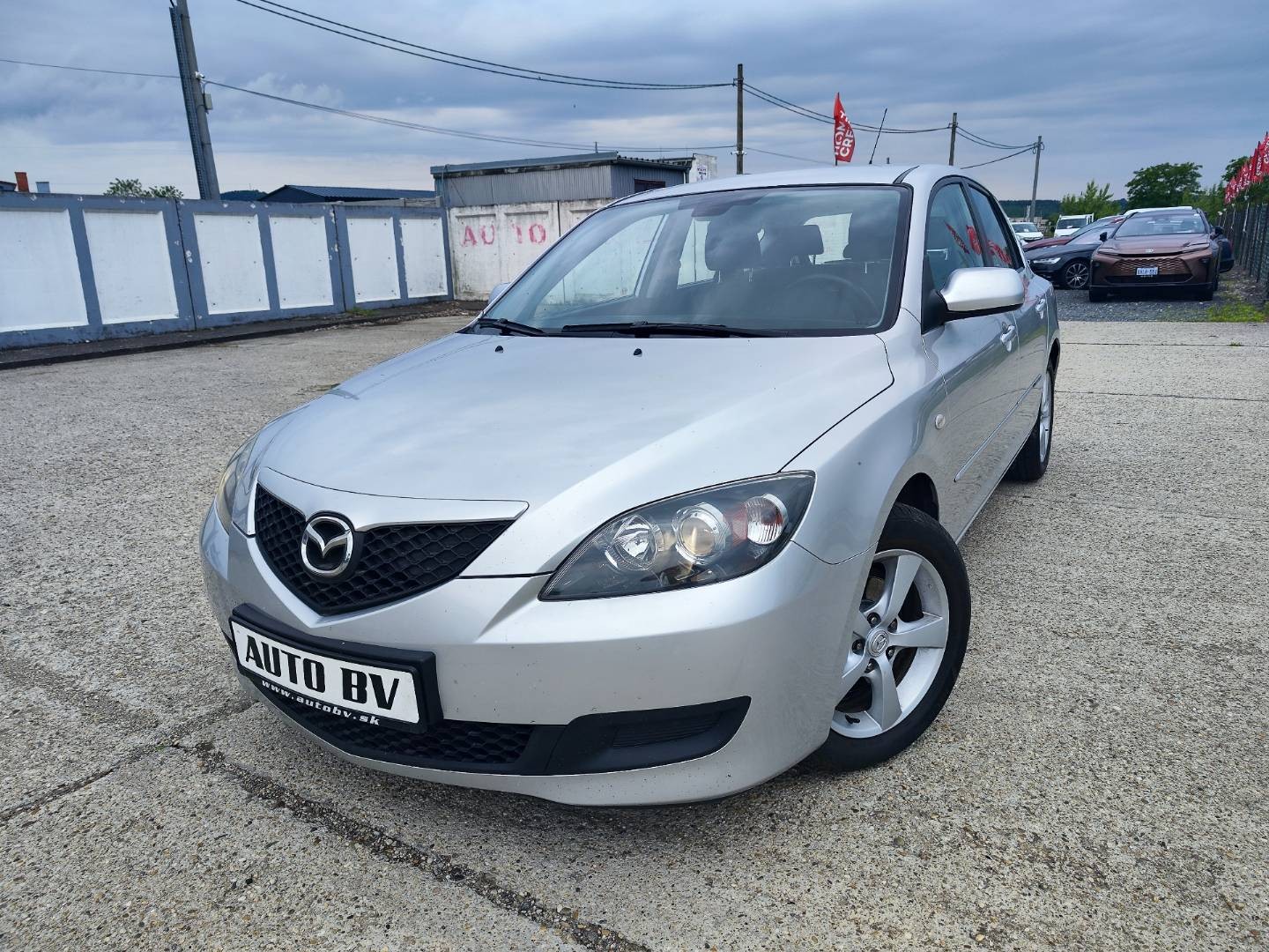 Mazda 3 1.4i CE – foto 2