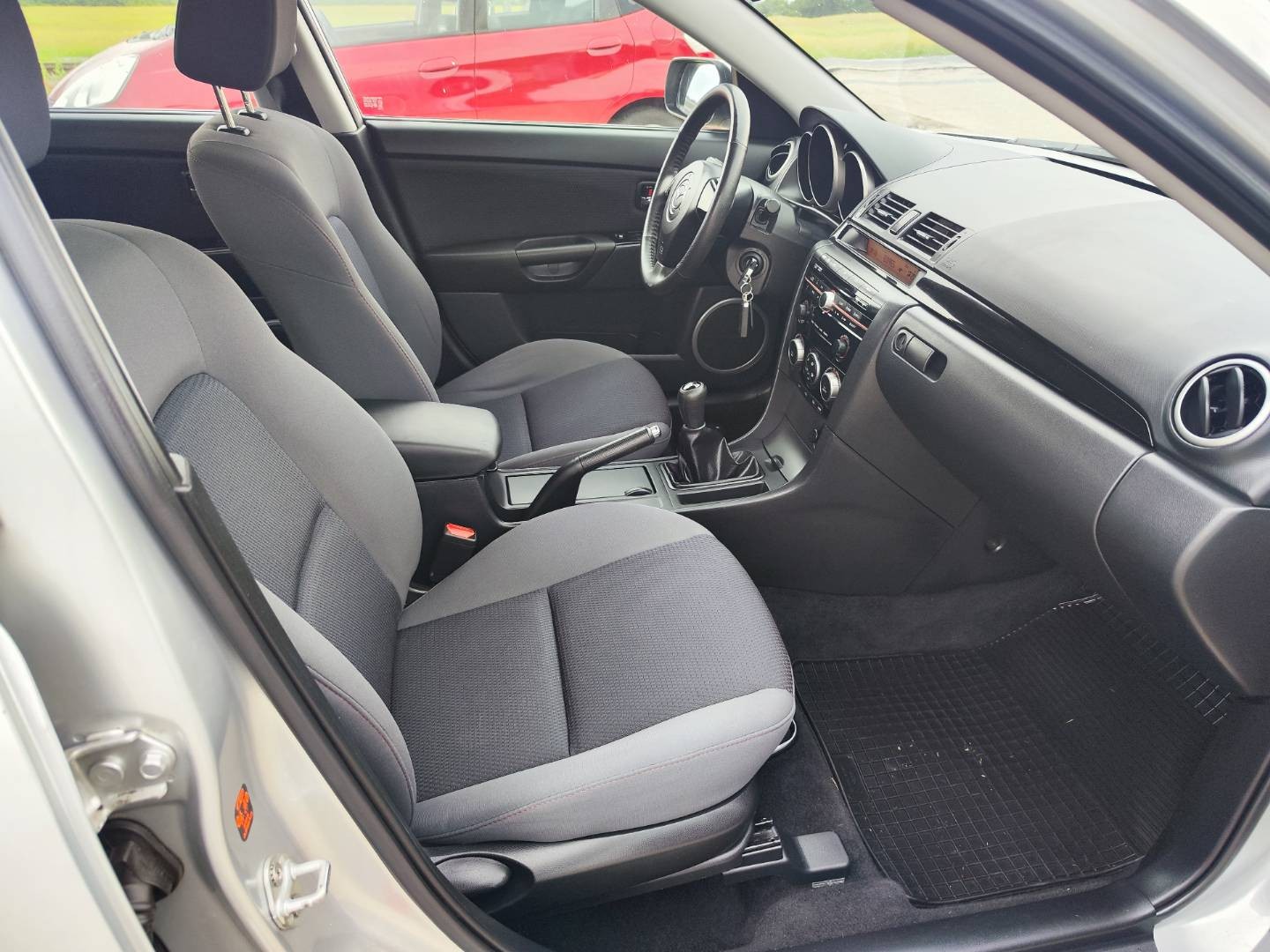 Mazda 3 1.4i CE – foto 13