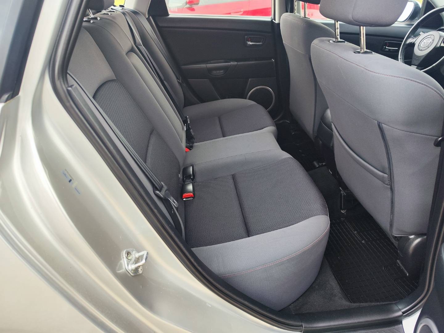 Mazda 3 1.4i CE – foto 16