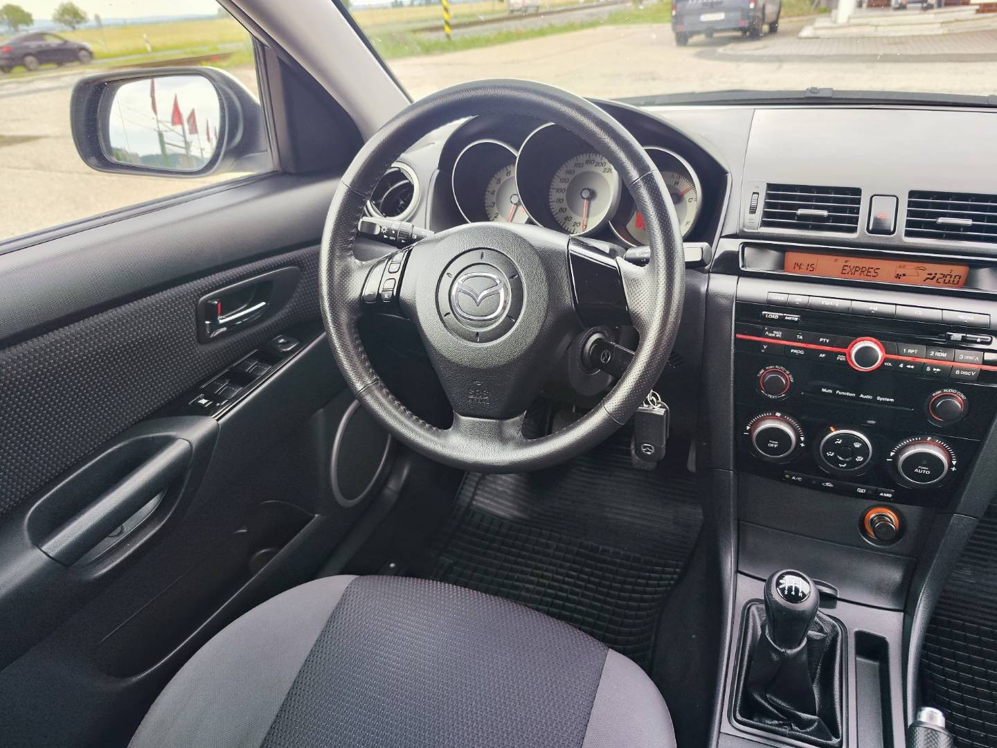 Mazda 3 1.4i CE – foto 18