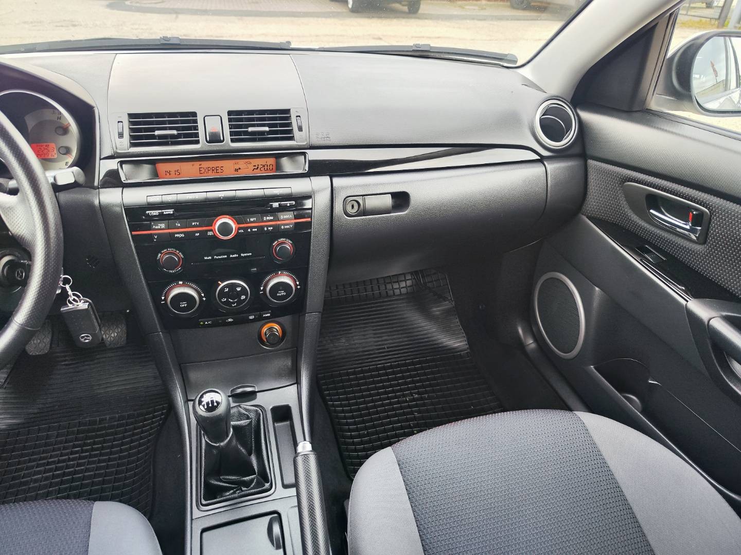 Mazda 3 1.4i CE – foto 19