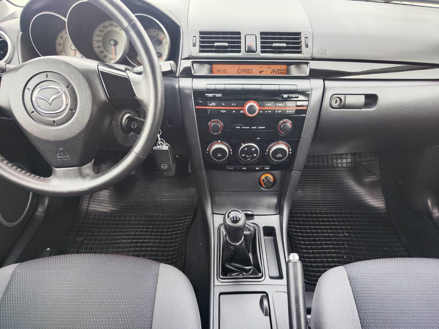 Mazda 3 1.4i CE – foto 23