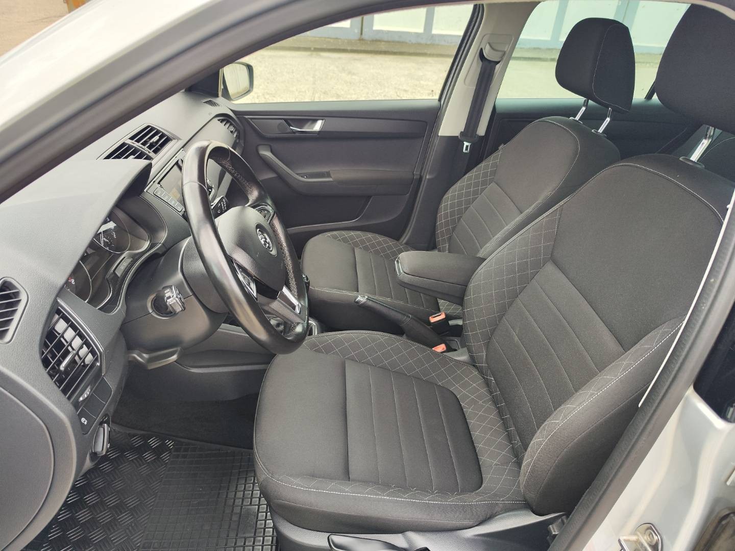 Škoda Fabia Combi 1.2 TSI 110k Style – foto 12