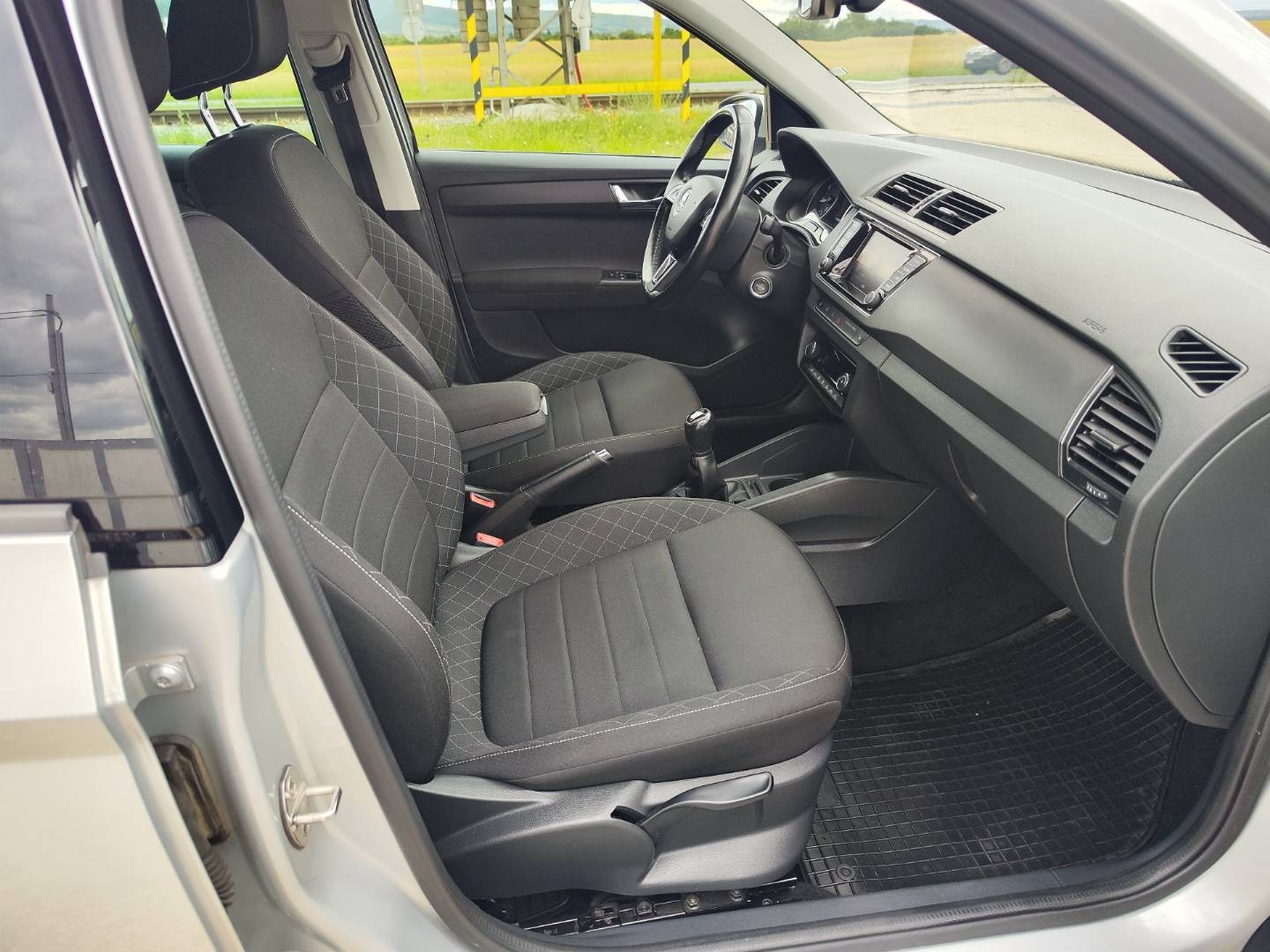 Škoda Fabia Combi 1.2 TSI 110k Style – foto 13