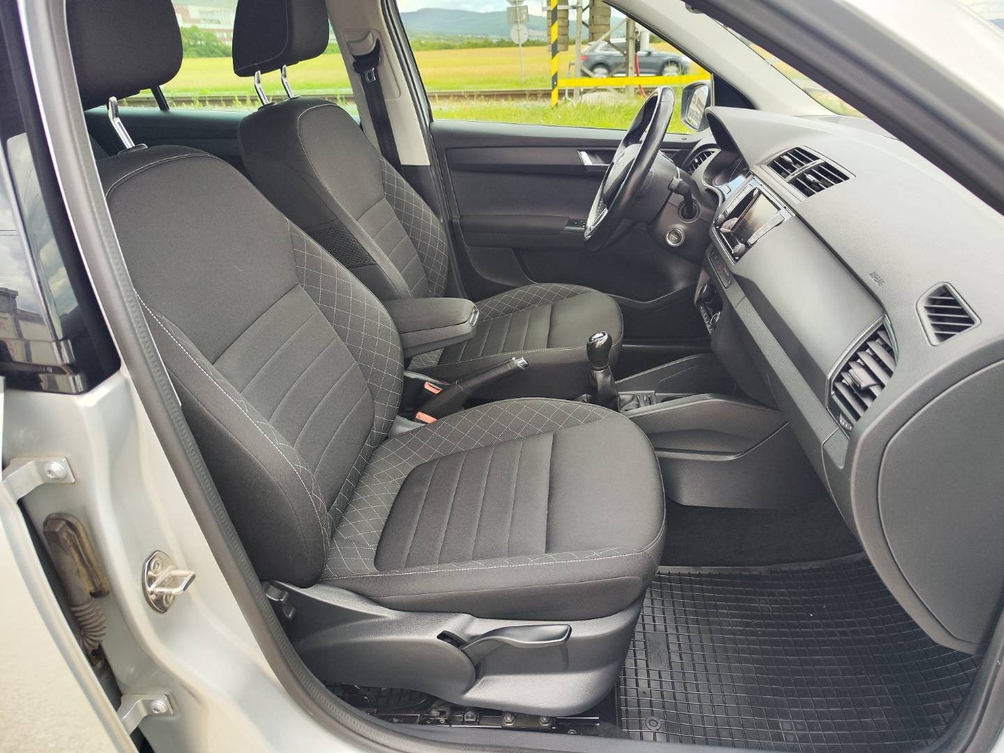 Škoda Fabia Combi 1.2 TSI 110k Style – foto 14