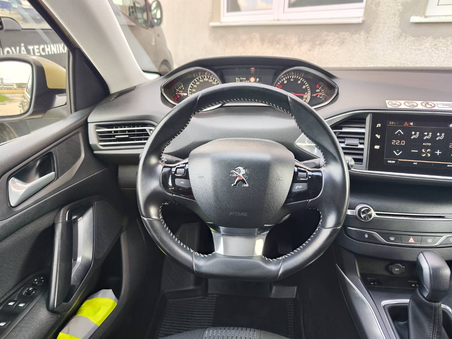 Peugeot 308 1.2 PureTech S&S 130 Allure EAT6 – foto 20