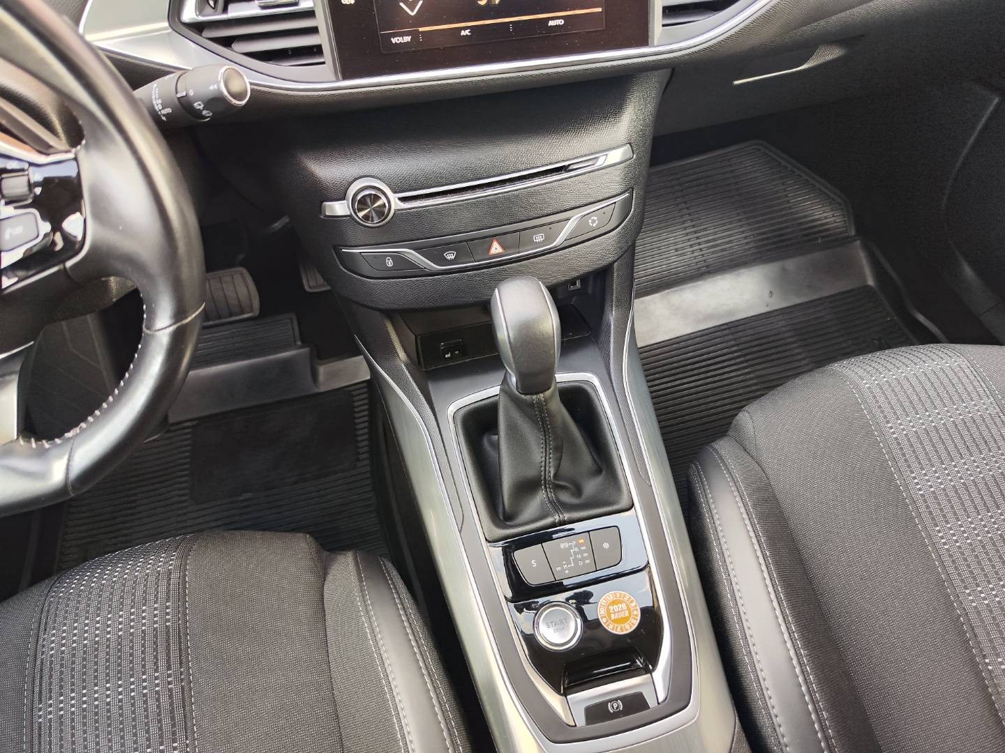 Peugeot 308 1.2 PureTech S&S 130 Allure EAT6 – foto 26