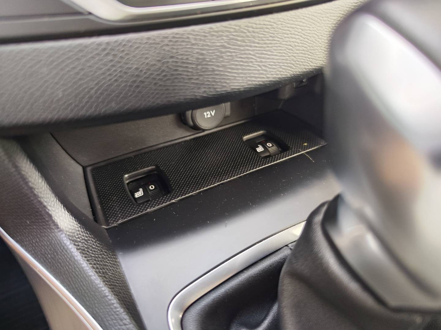 Peugeot 308 1.2 PureTech S&S 130 Allure EAT6 – foto 27
