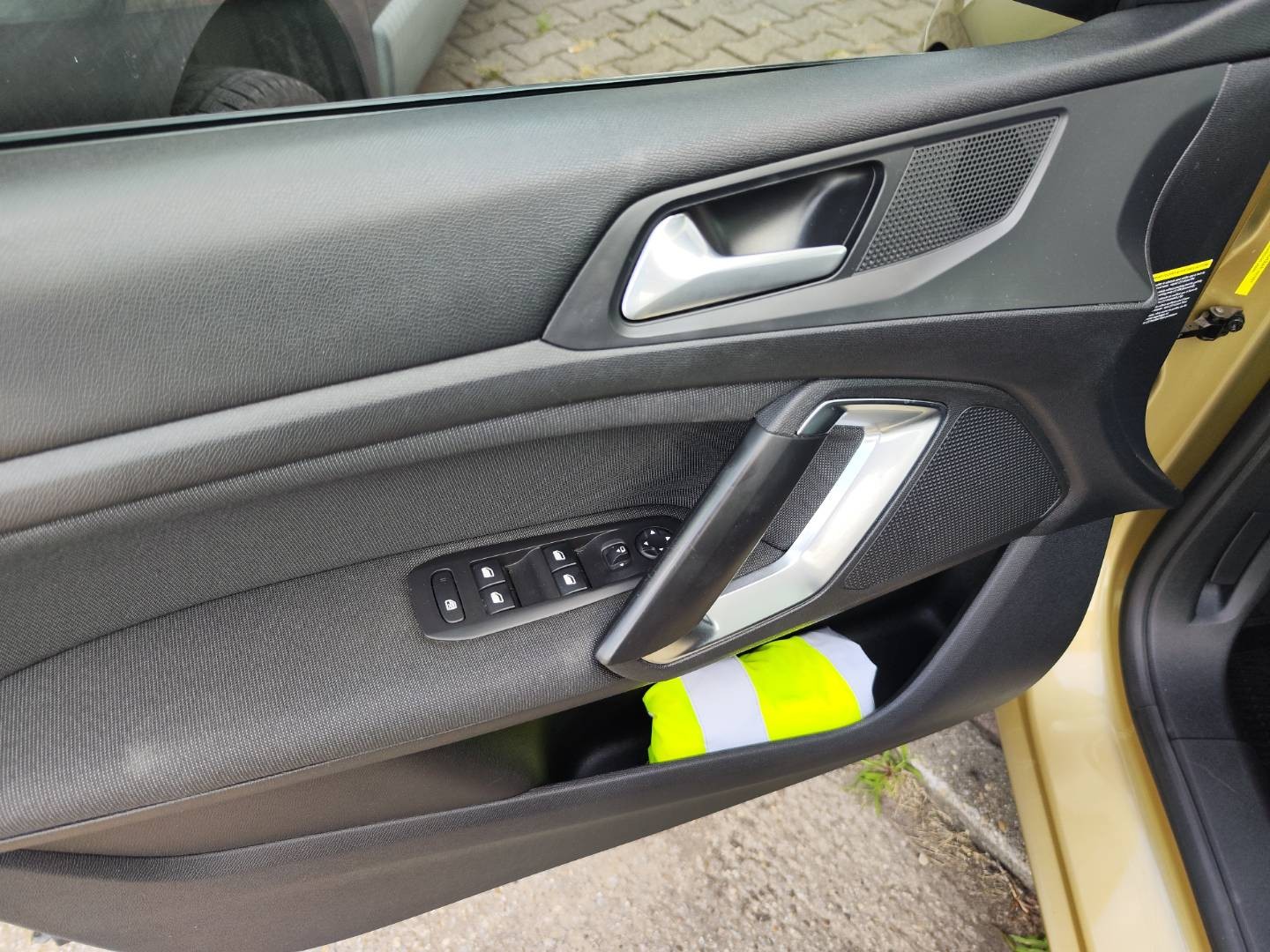 Peugeot 308 1.2 PureTech S&S 130 Allure EAT6 – foto 28