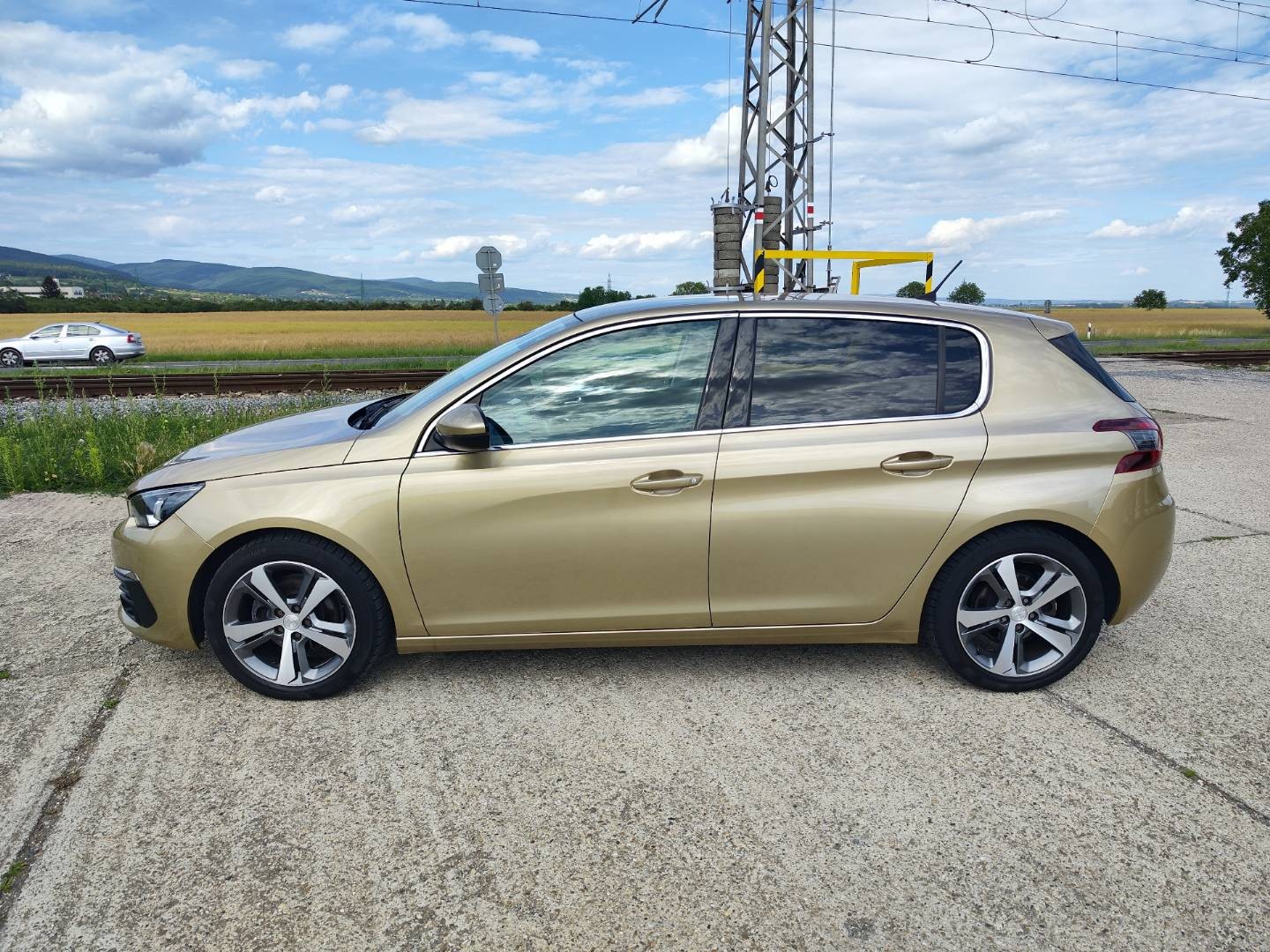 Peugeot 308 1.2 PureTech S&S 130 Allure EAT6 – foto 7