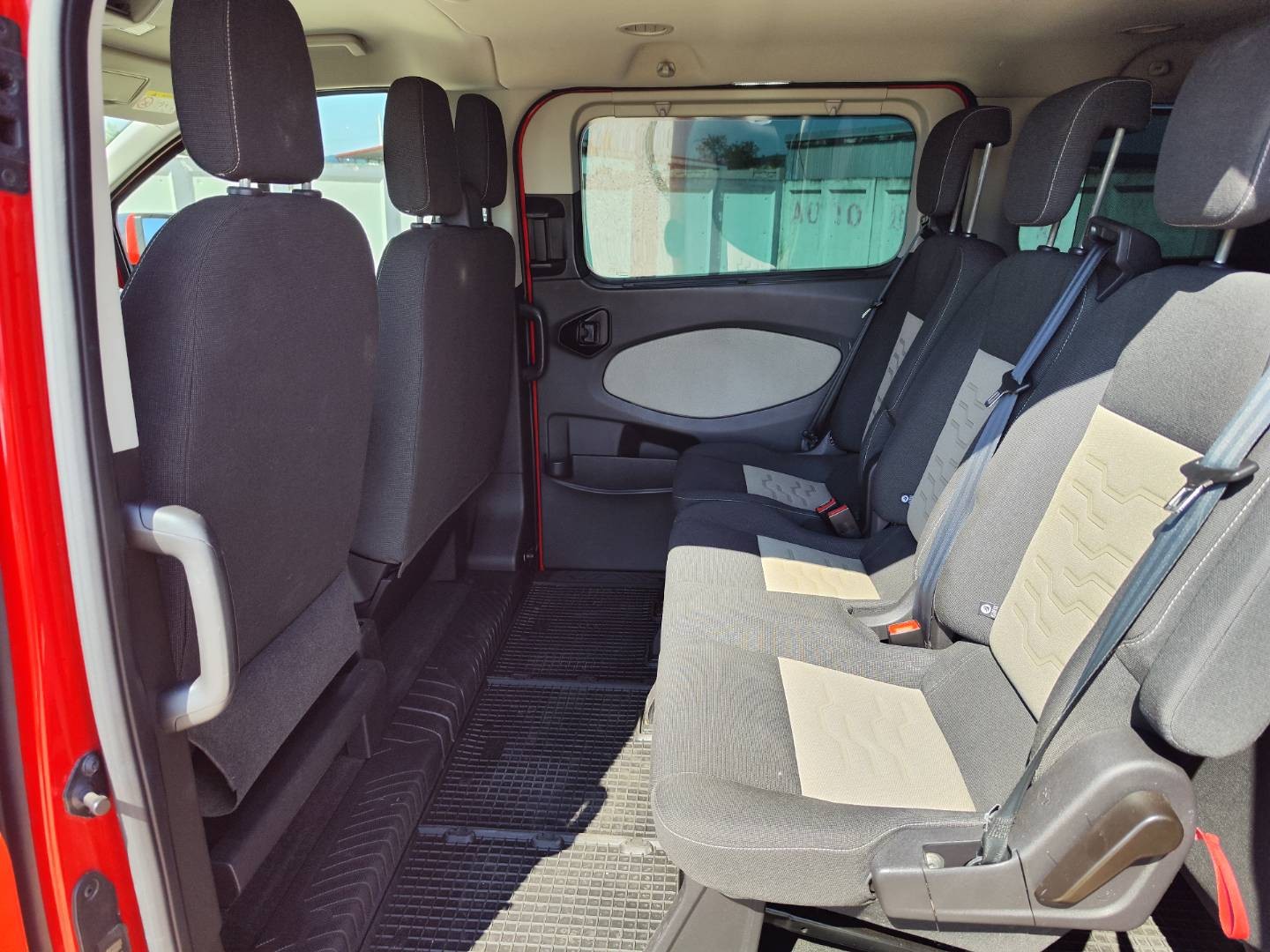 Ford Tourneo Custom 2.2 TDCi 155k Trend L1H1 T300 – foto 16