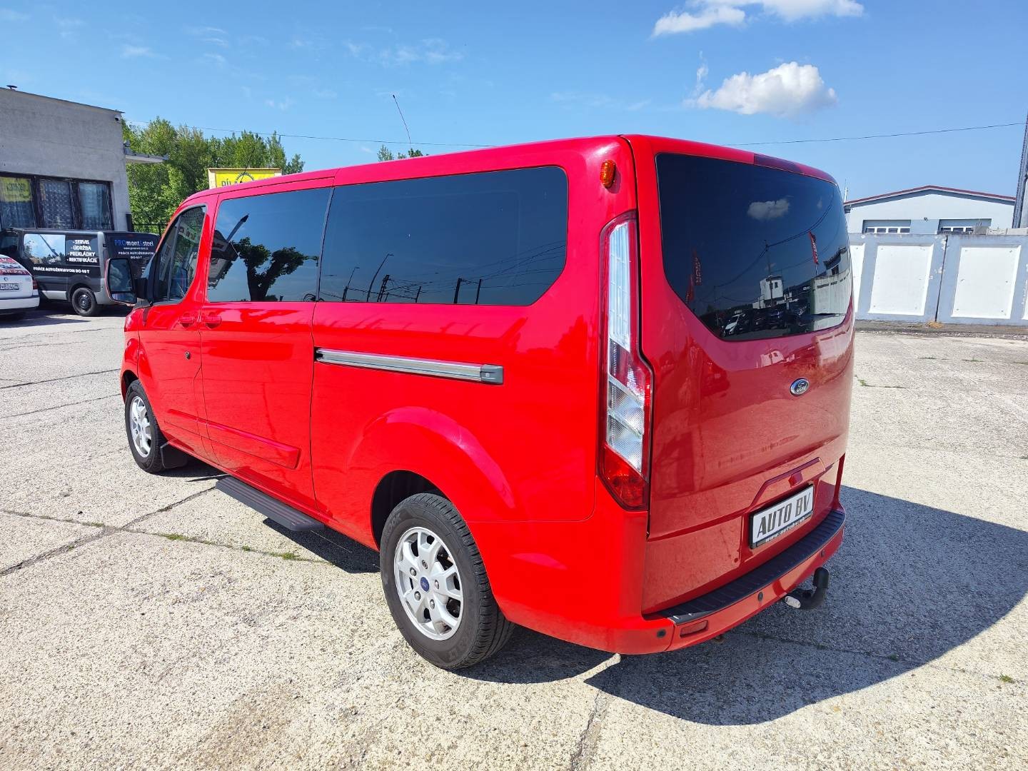 Ford Tourneo Custom 2.2 TDCi 155k Trend L1H1 T300 – foto 8