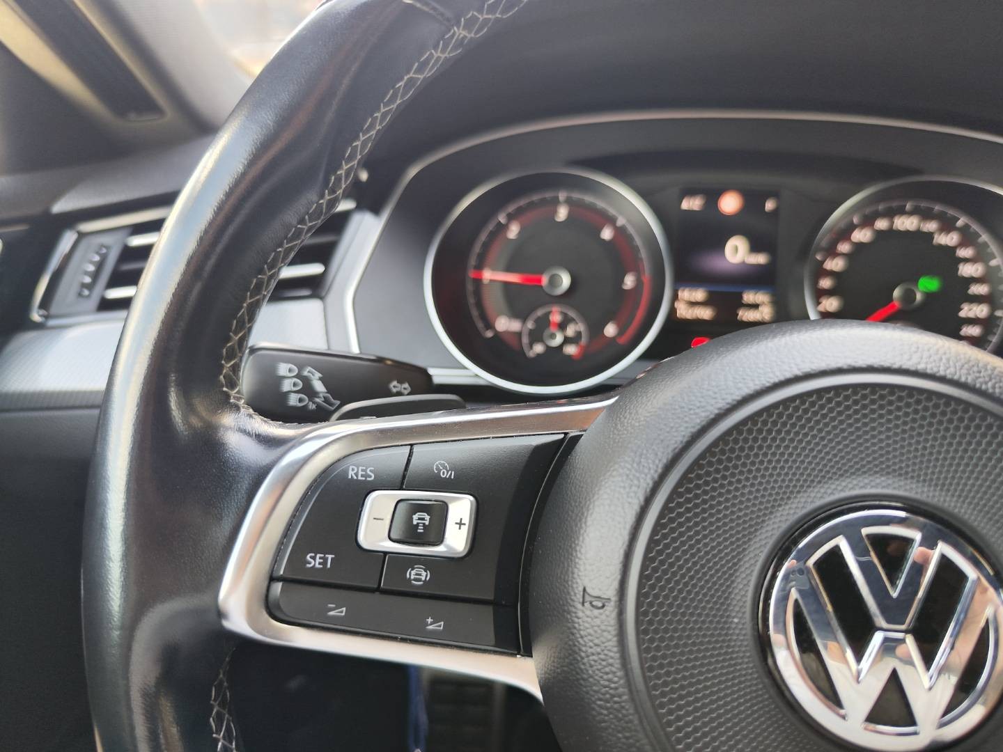 Volkswagen Arteon 2.0 TDI SCR BMT 190k R-Line 4Motion DSG – foto 23
