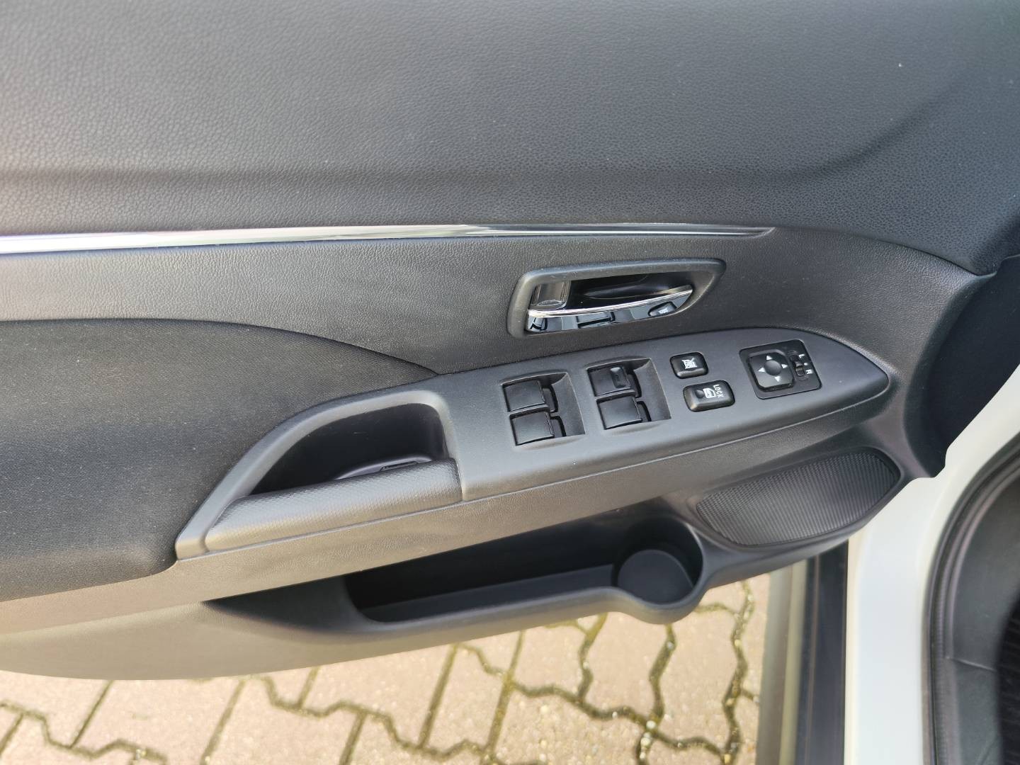 Mitsubishi ASX 1.6 MIVEC Inform – foto 24