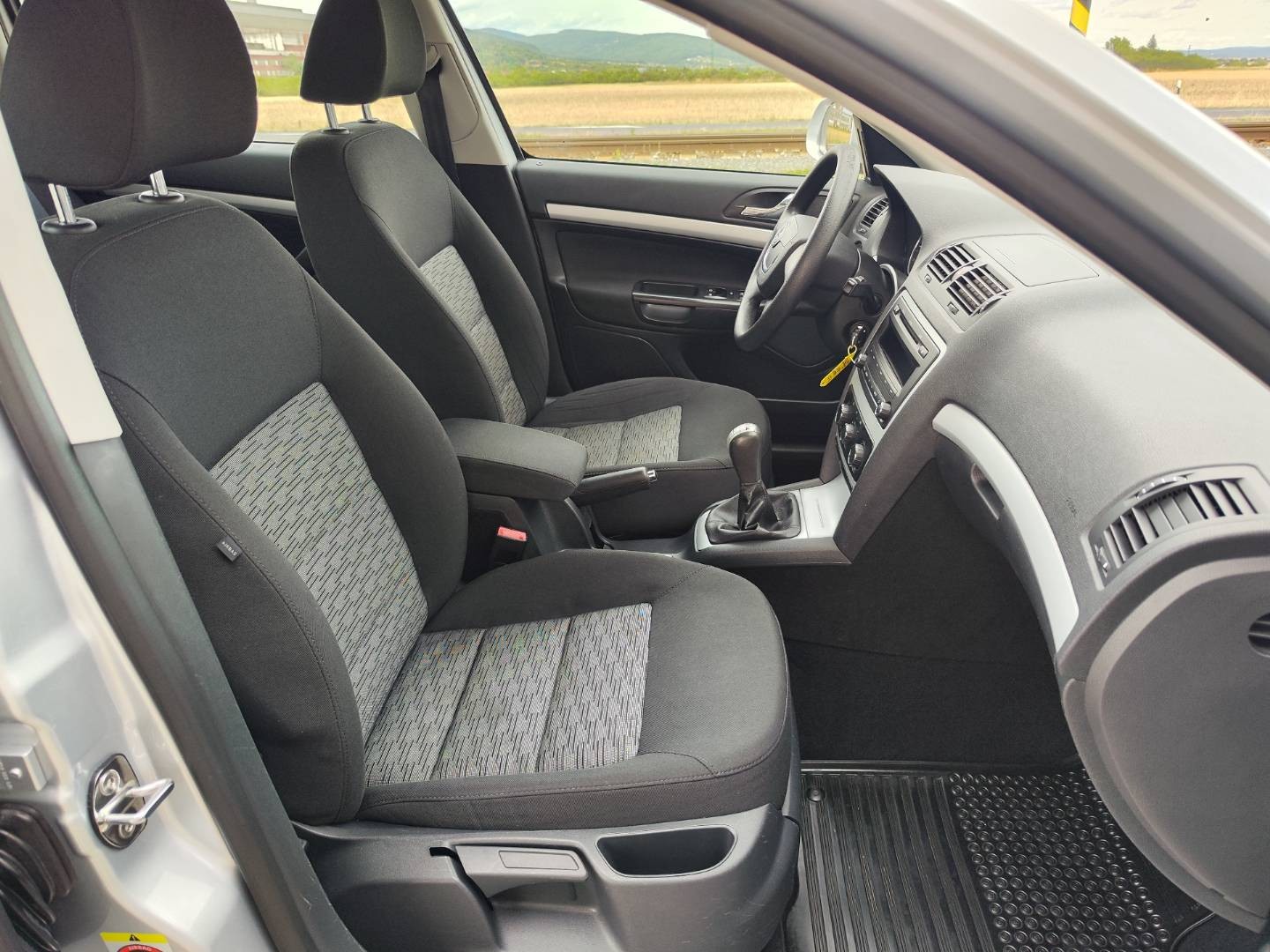 Škoda Octavia Combi 1.6 TDI CR DPF 4x4 – foto 14
