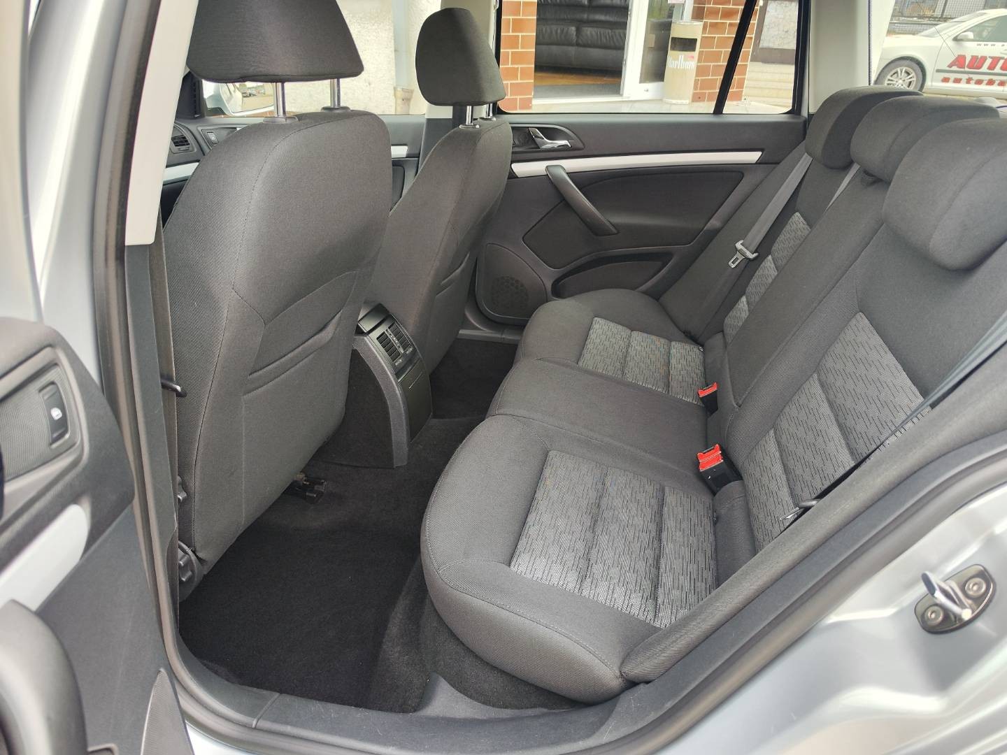 Škoda Octavia Combi 1.6 TDI CR DPF 4x4 – foto 15