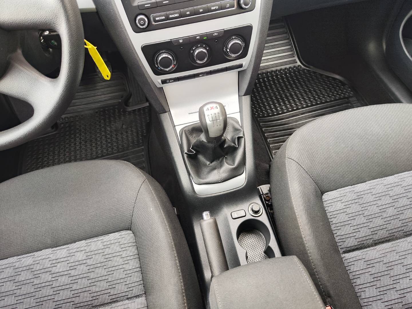 Škoda Octavia Combi 1.6 TDI CR DPF 4x4 – foto 24