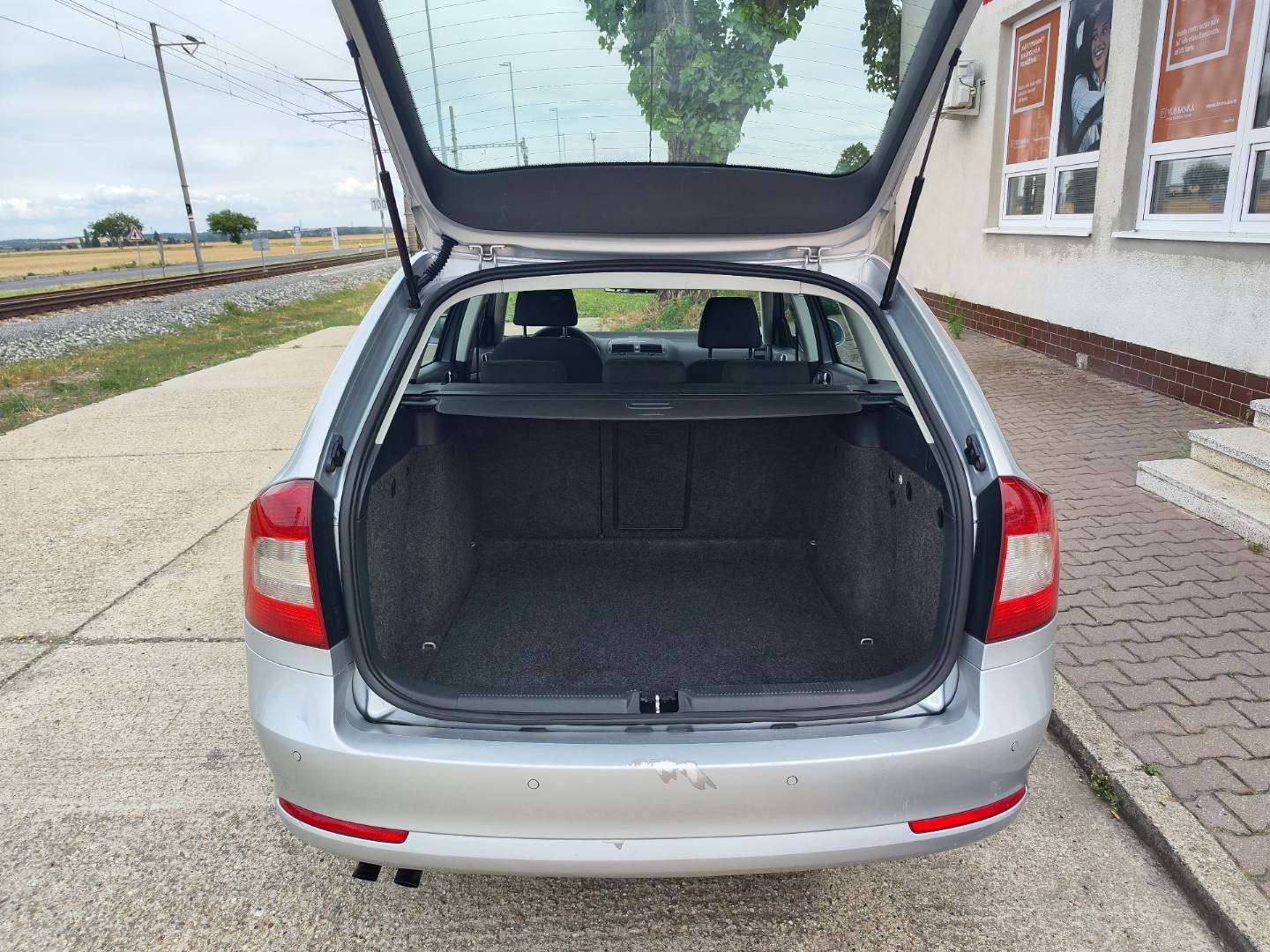 Škoda Octavia Combi 1.6 TDI CR DPF 4x4 – foto 26