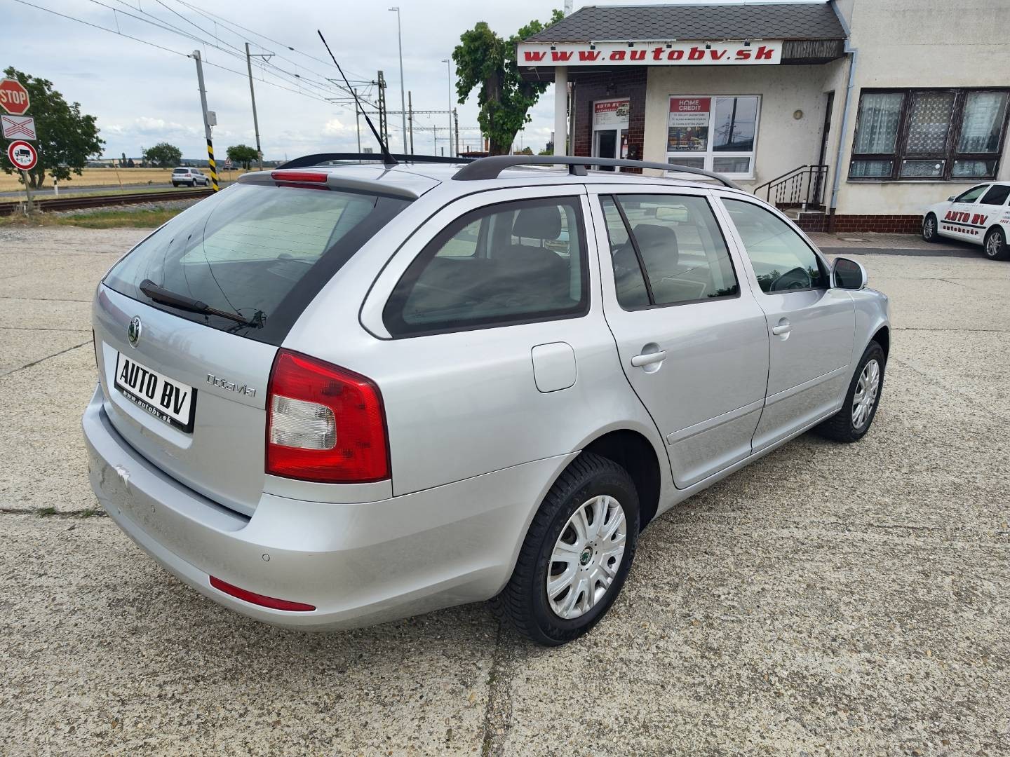 Škoda Octavia Combi 1.6 TDI CR DPF 4x4 – foto 10