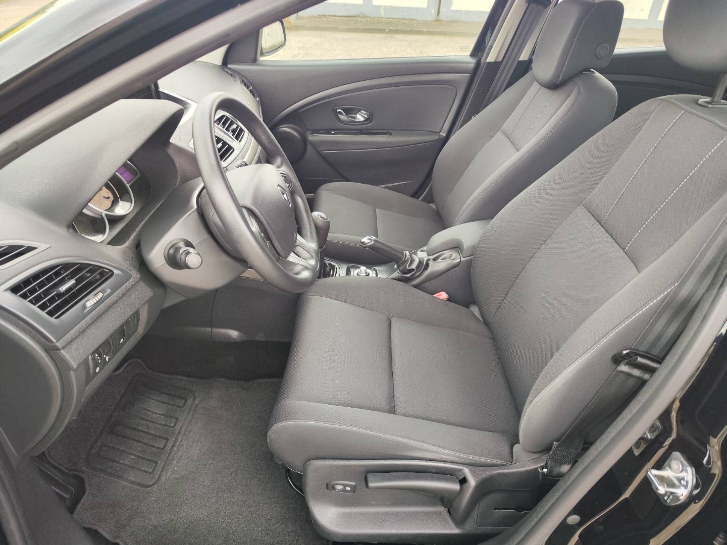 Renault Mégane 1.6 16V Advantage – foto 12