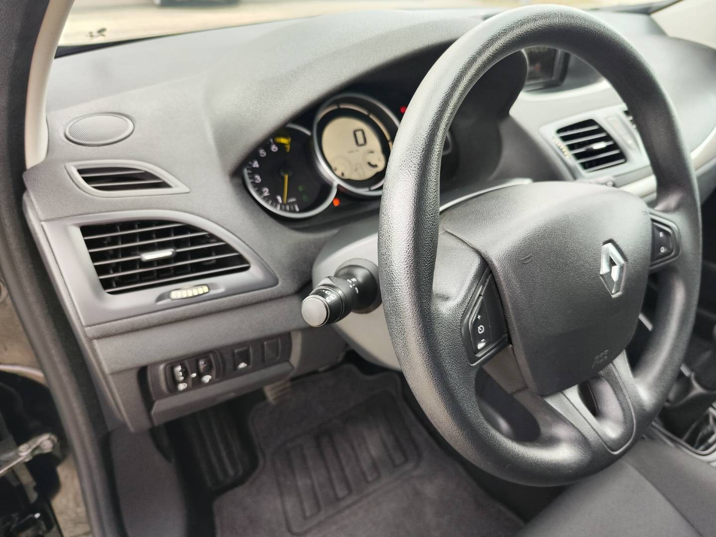 Renault Mégane 1.6 16V Advantage – foto 22
