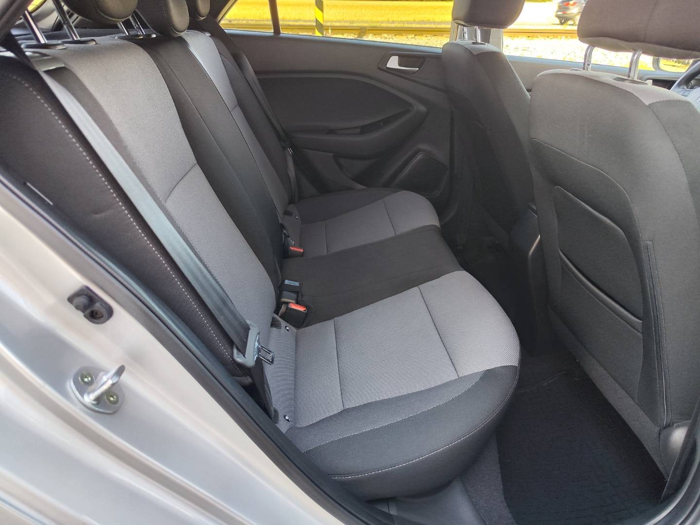 Hyundai i20 1.4i 16V Comfort – foto 16